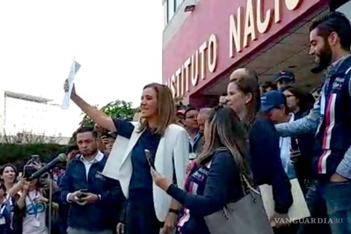 Margarita Zavala acude a registrar a México Libre como partido en el INE