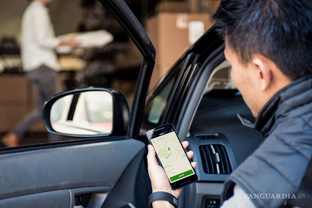 En Coahuila, Uber sí cuenta con registro, Indriver no; conductores no cumplen con requisitos