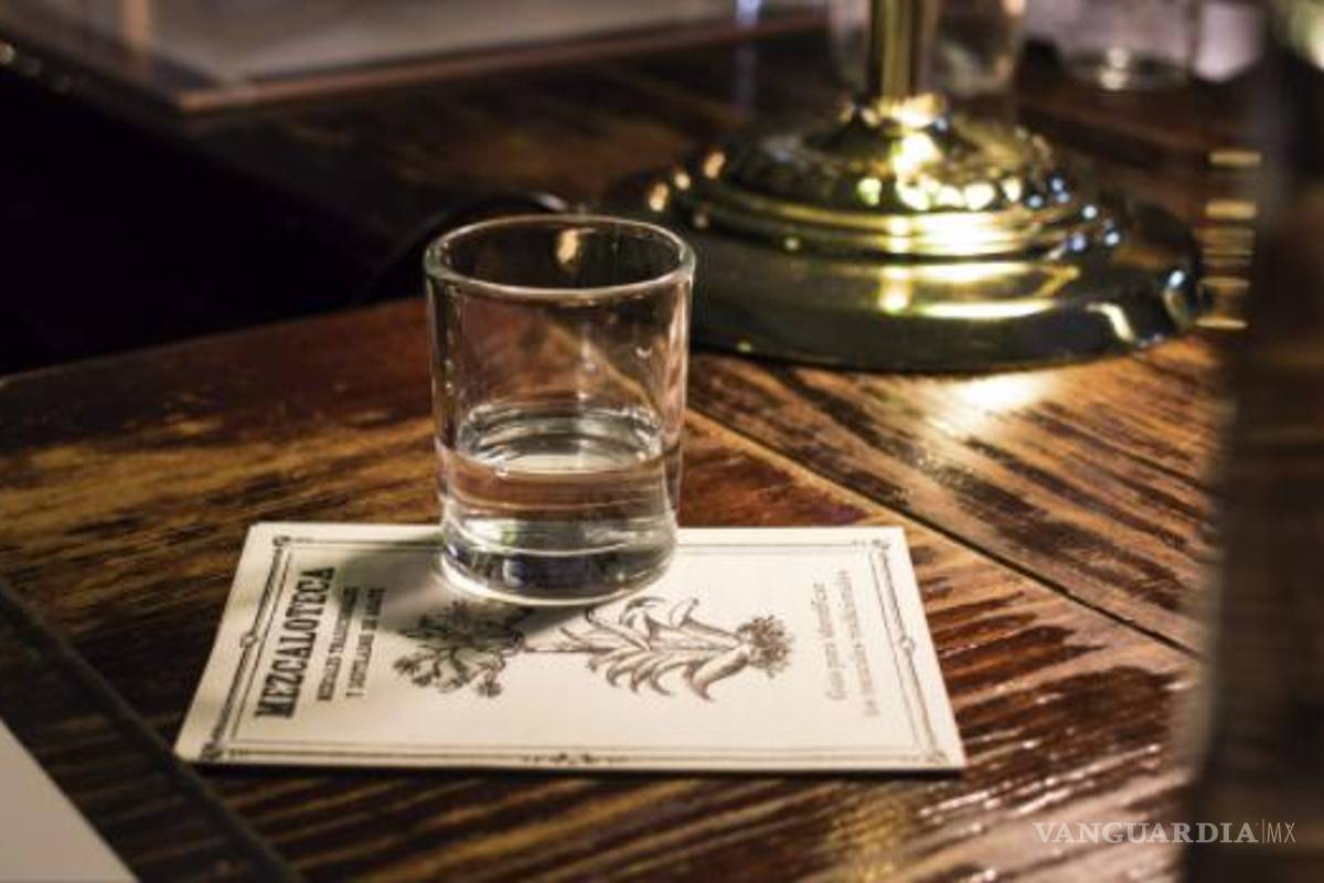 ¡Aguas con estos mezcales! Profeco los retirará del mercado por engañar a consumidores