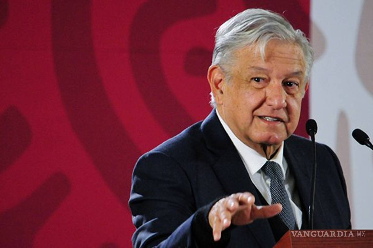 AMLO dice que adversarios 'se quedaron con ganas' de gasolinazo