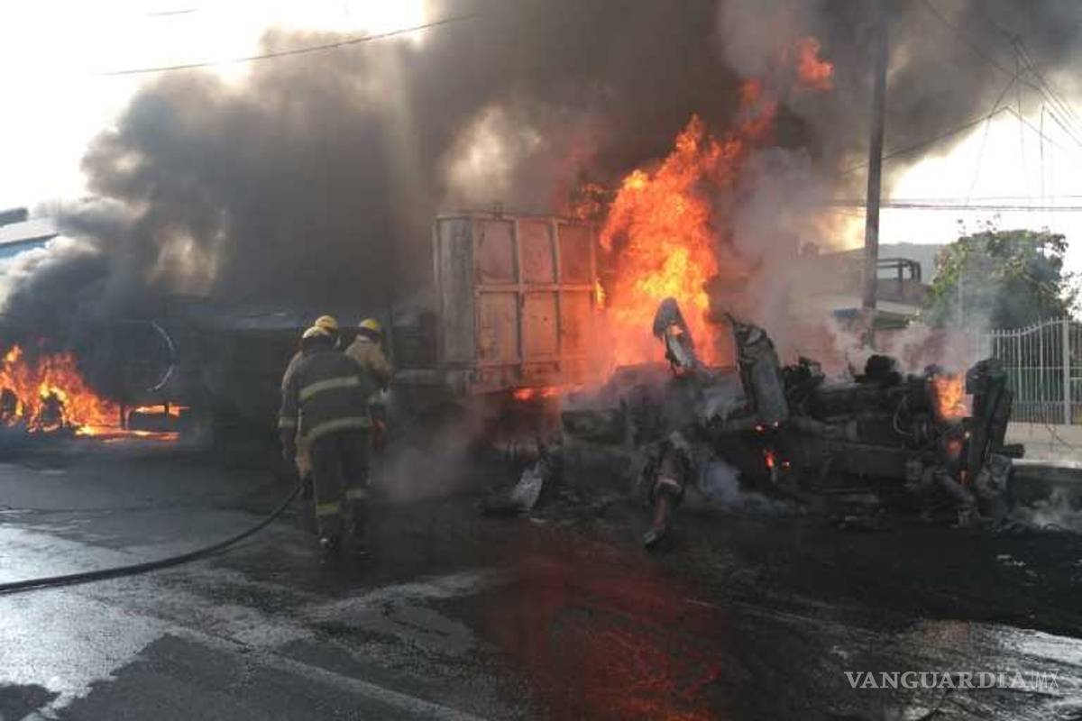 Tráiler sin frenos embiste varios vehículos; hay 6 muertos y 12 heridos en Cuautla