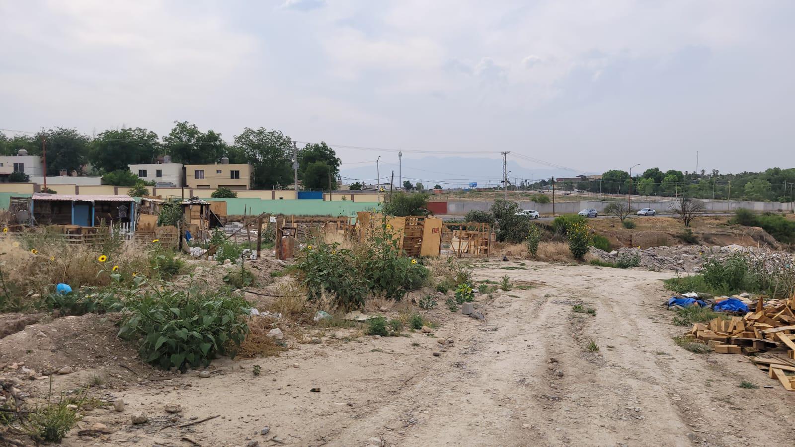 $!El Atlas de Riesgos de Saltillo clasifica este arroyo con un riesgo “muy alto” de inundación, señalando puntos críticos.