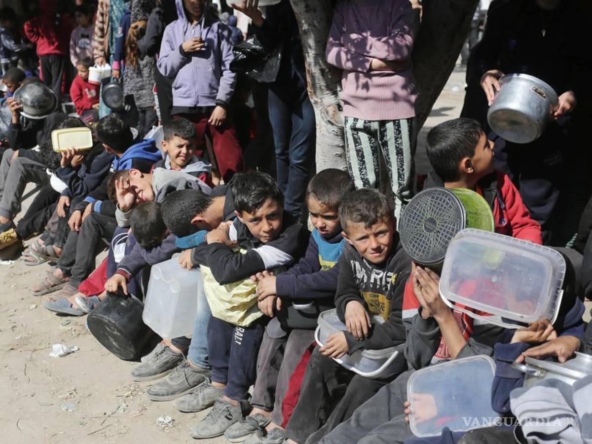 $!En total, 1.1 millones de palestinos en Gaza, la mitad de la población total, experimentan escasez catastrófica de alimentos