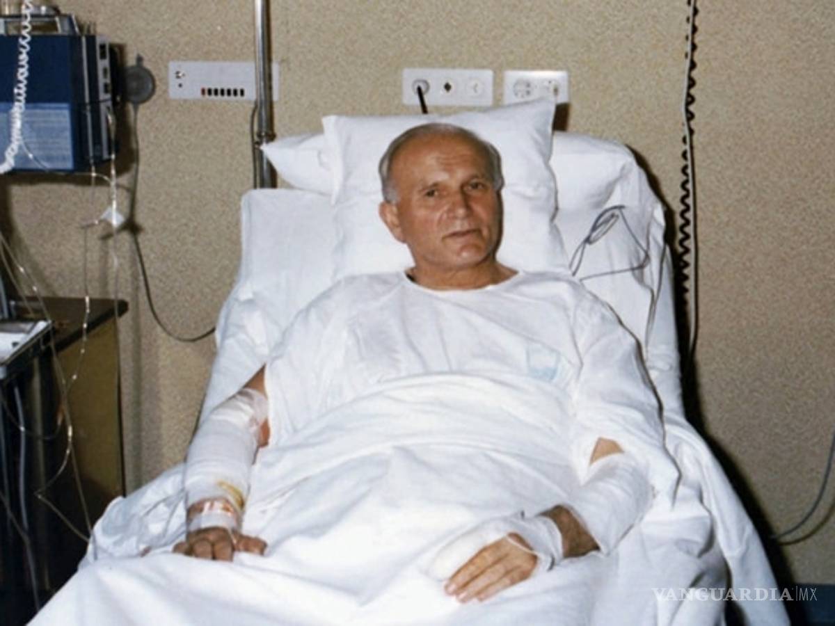 $!Así celebran el centenario del nacimiento de Juan Pablo II en tiempos del coronavirus (fotos)