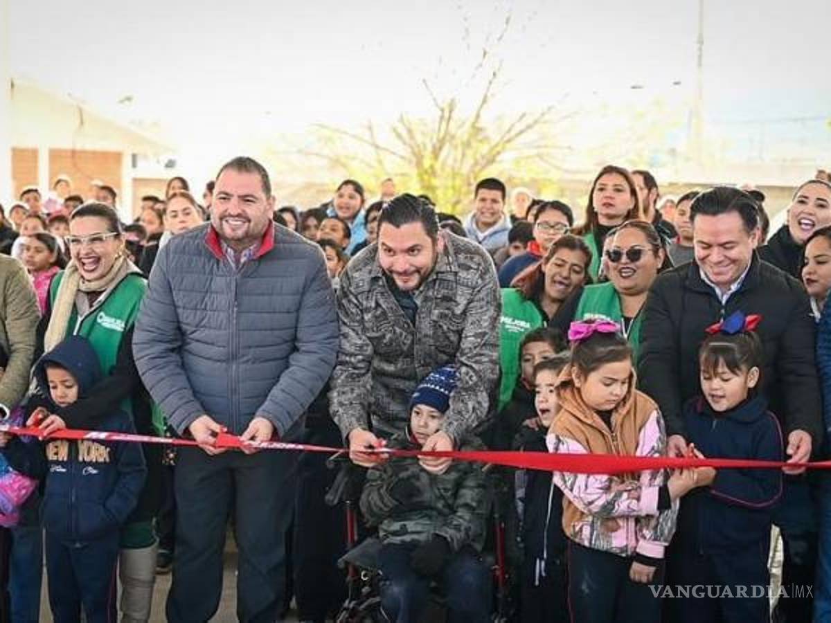 $!El alcalde Carlos Villarreal entrega un espacio seguro y funcional a los estudiantes.