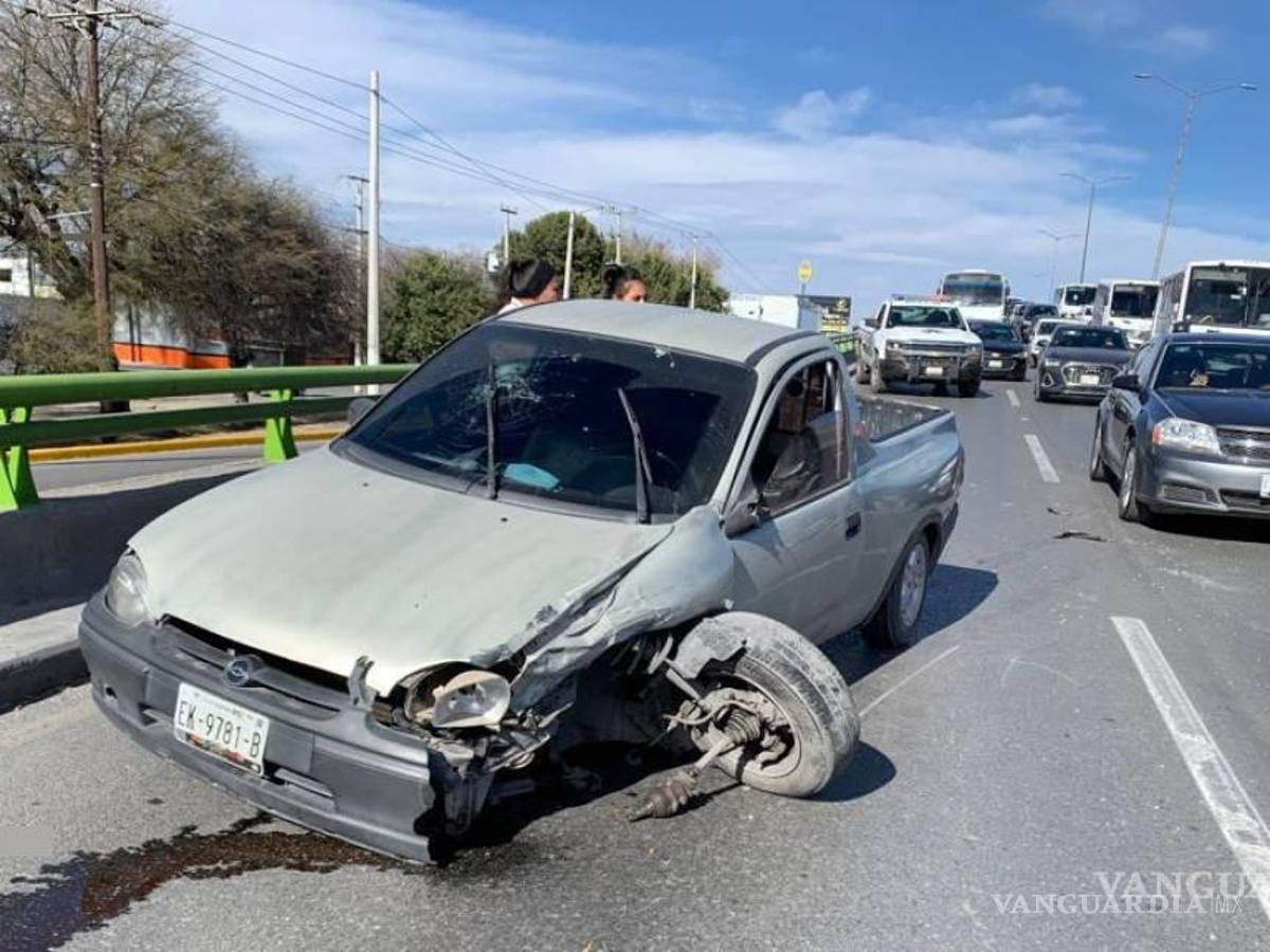 $!En uno de los vehículos involucrados viajaba un menor de edad.