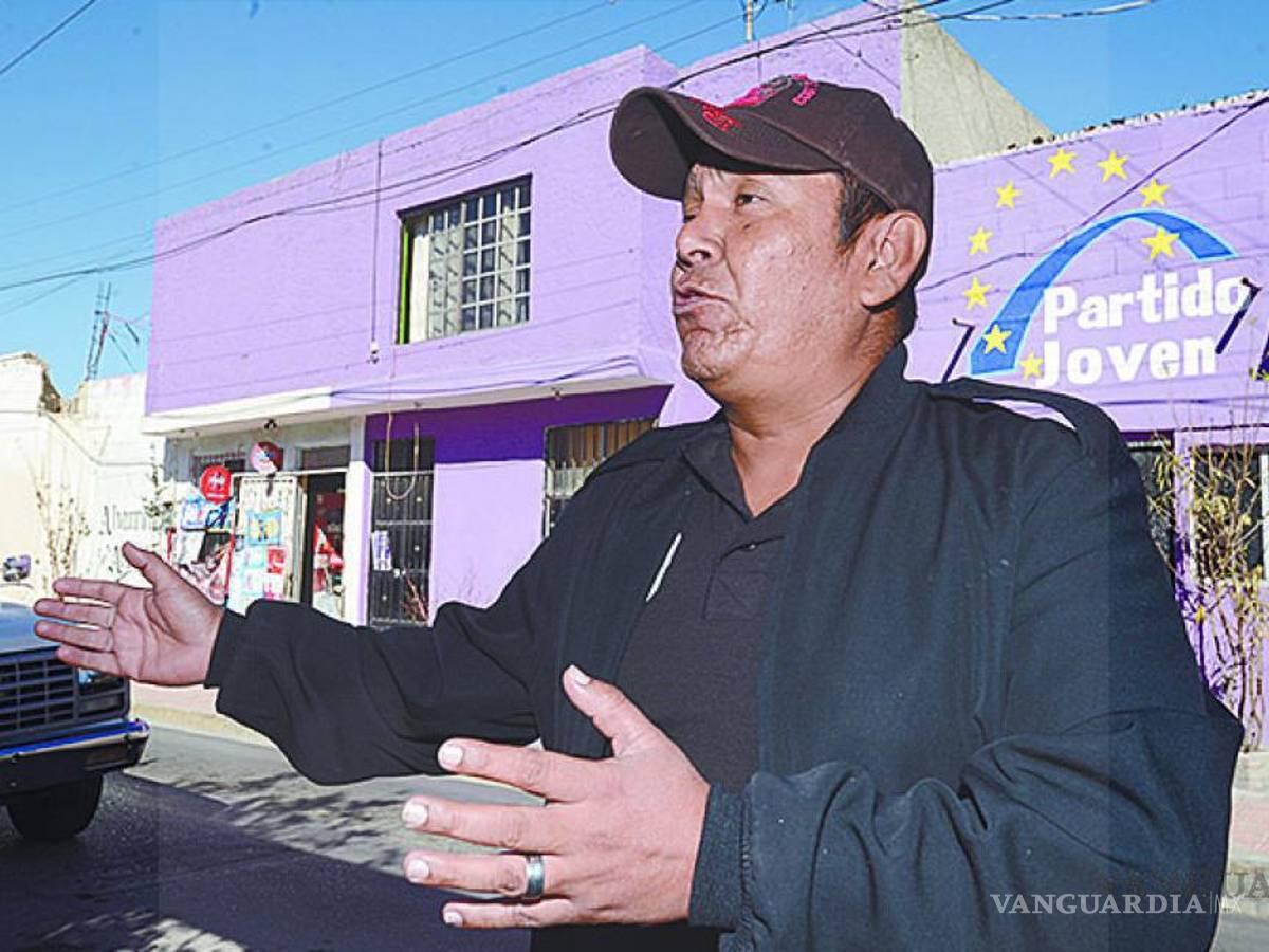 $!Édgar Puente ha estado involucrado en constantes polémicas, como cuando contrató a su propia empresa, pagando servicios con prerrogativas del Partido Joven.