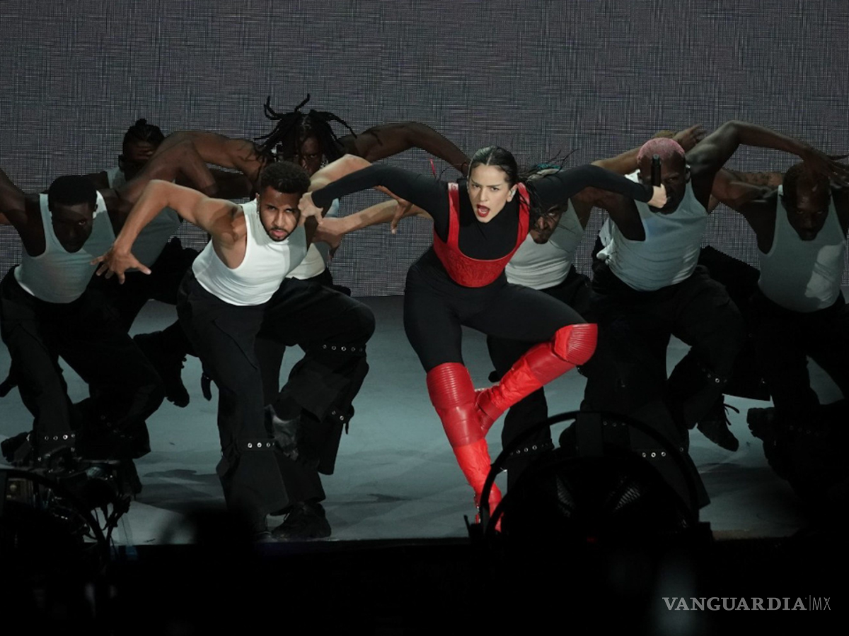 $!Rosalía ha tomado otro rumbo, incorporando su voz en el nuevo disco de la banda madrileña de indie rock, Carolina Durante.