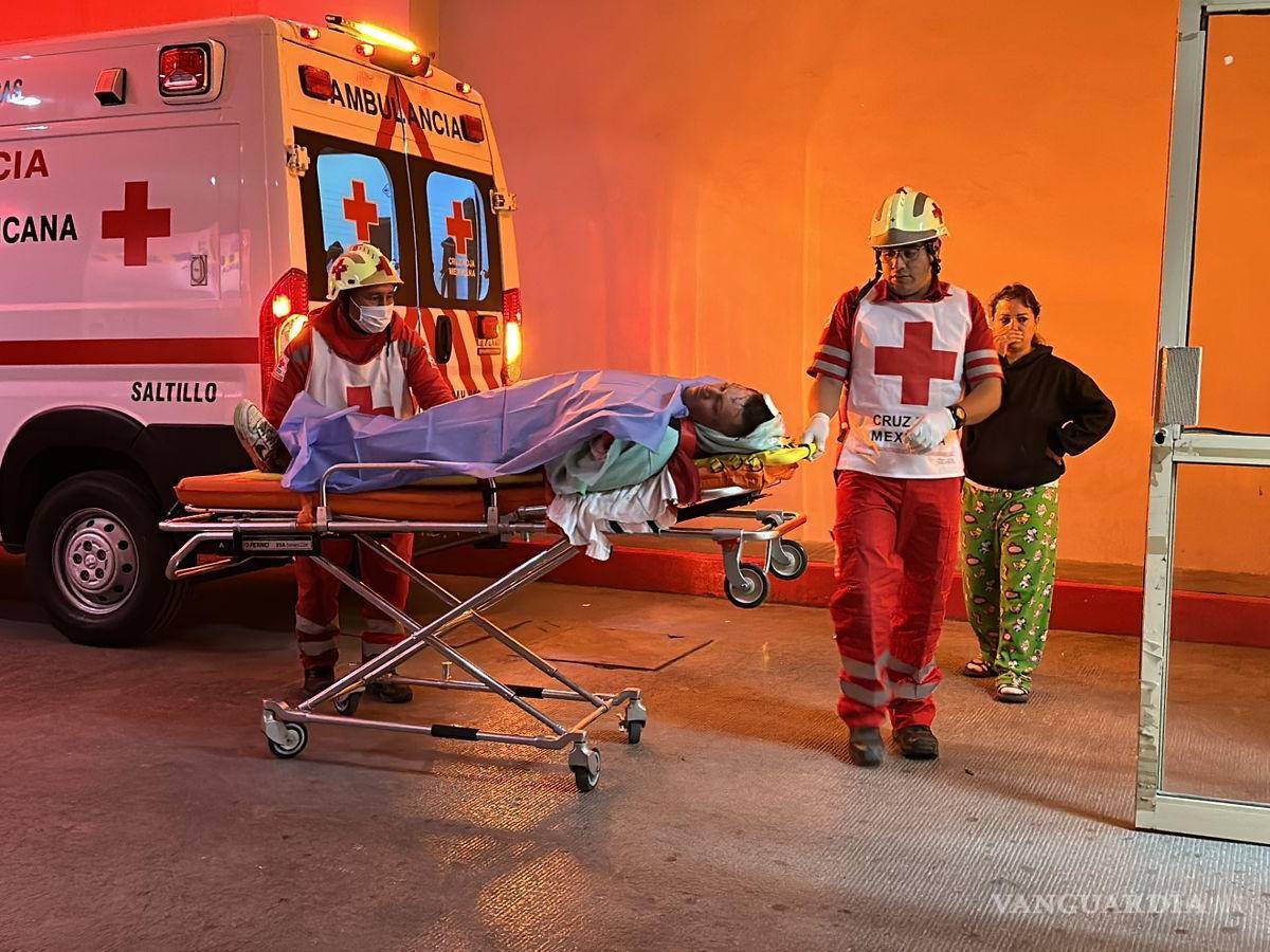 $!Paramédicos de la Cruz Roja respondieron a la llamada de auxilio.