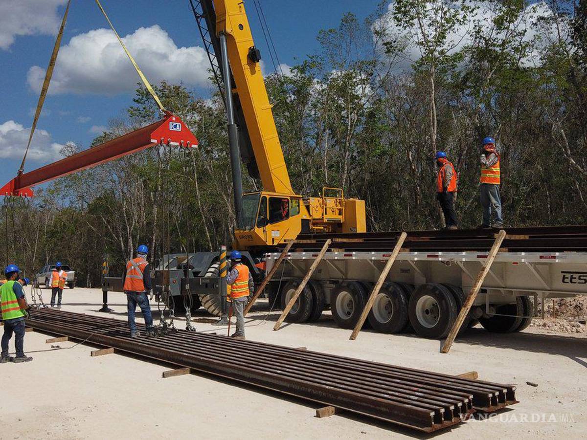 $!El arqueólogo recalcó que el daño a esta carretera “no se justifica”, pues las constructoras pudieron haber abierto un camino paralelo al Sacbe para no pasar por encima de él