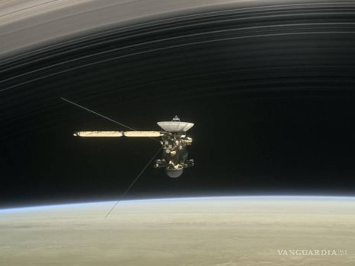 $!Cassini deduce una edad “joven” de los anillos de Saturno