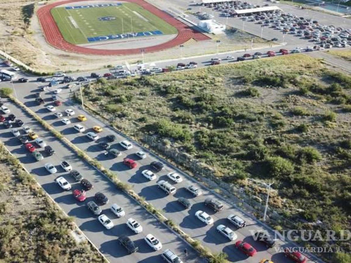 $!Las filas tanto peatonal como vehicular, se registrarán por al menos un kilómetro de longitud.