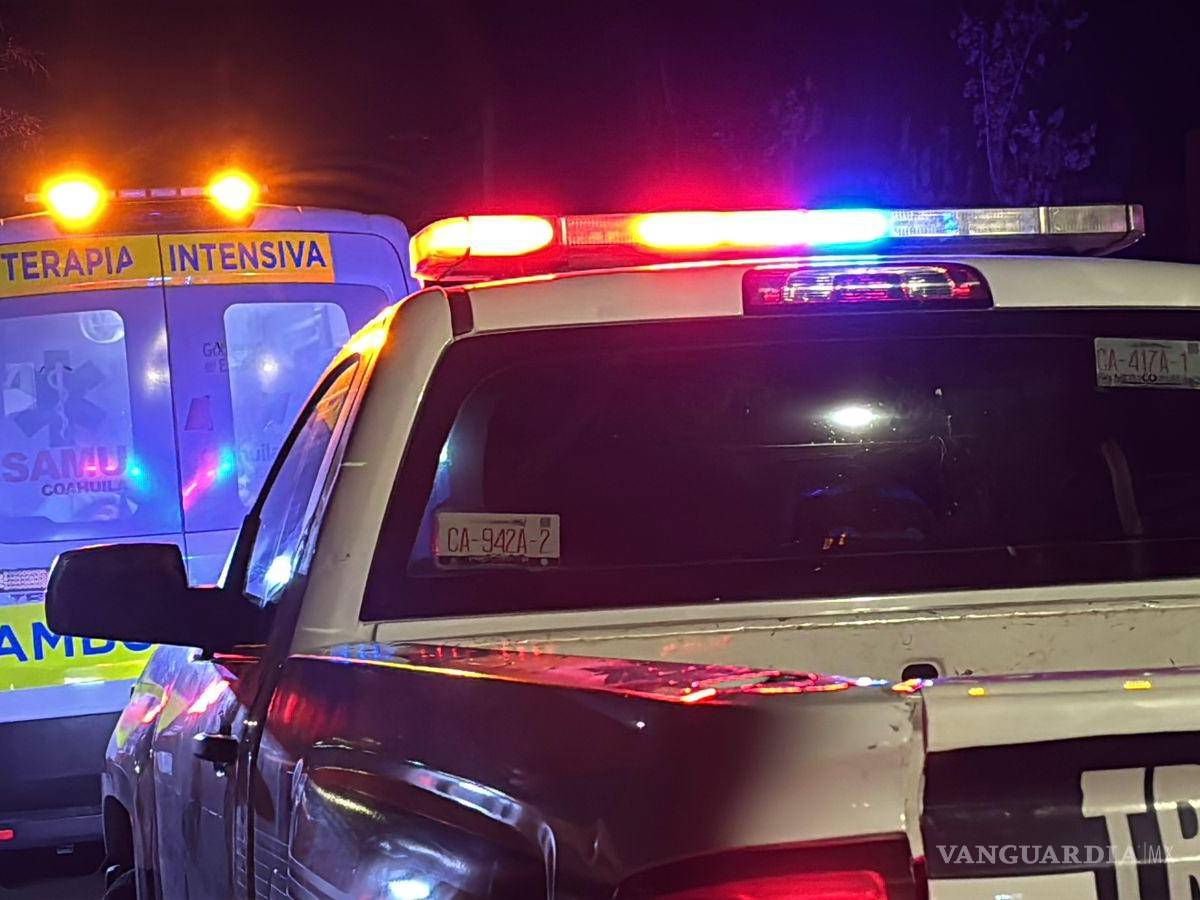 $!La joven embarazada fue atropellada en el bulevar Benito Juárez, quedando lesionada sobre la vía.