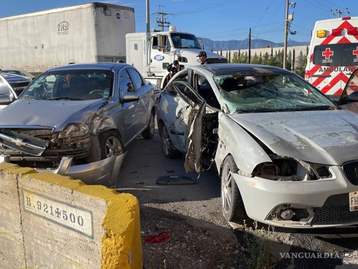 $!Paola fue la responsable, pues mientras circulaba sobre Vito Alessio, según testigos, aunque venía el tren, la mujer no se detuvo.