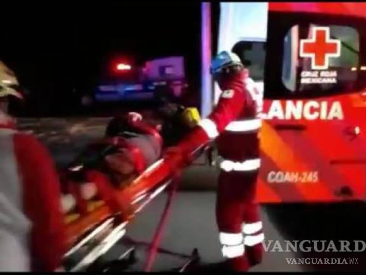 $!Los jóvenes fueron trasladados para recibir atención médica.