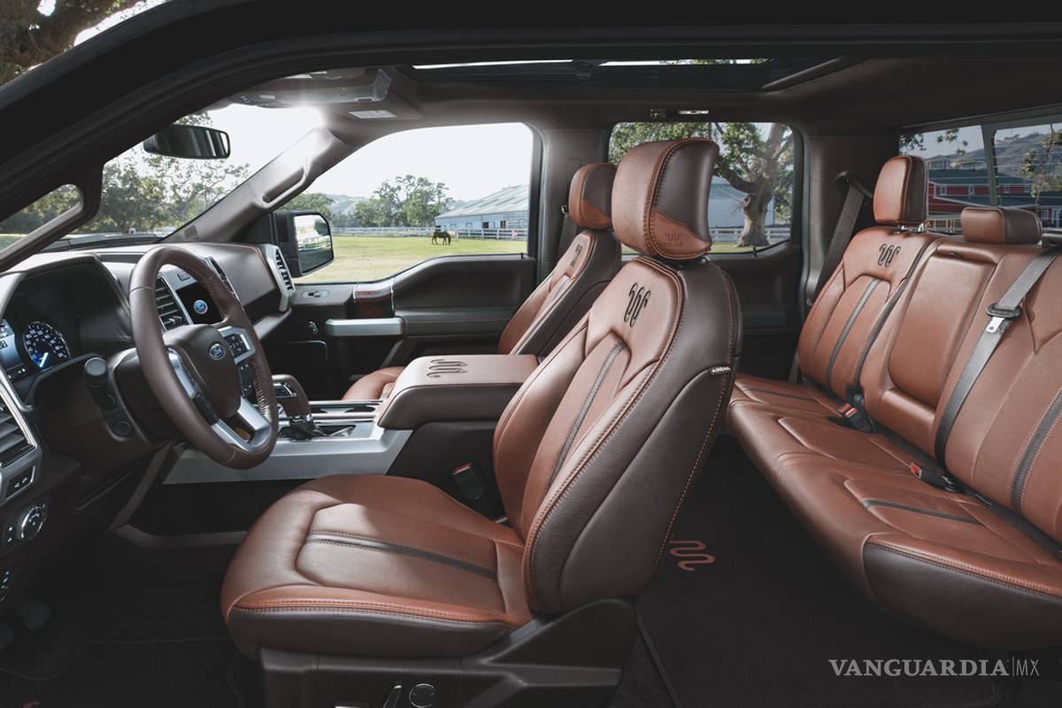 $!La pick up de lujo Ford Lobo King Ranch llega a México