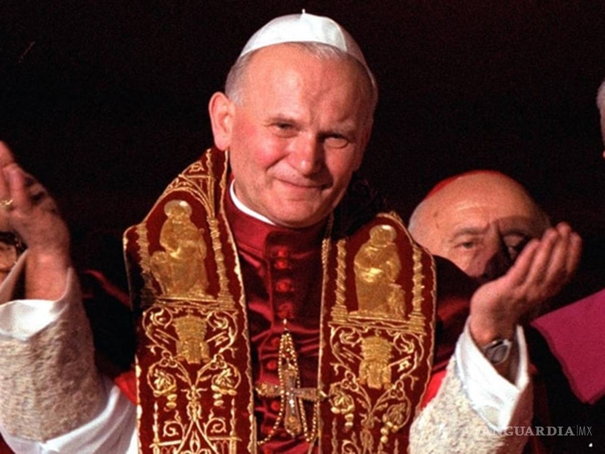 $!Así celebran el centenario del nacimiento de Juan Pablo II en tiempos del coronavirus (fotos)