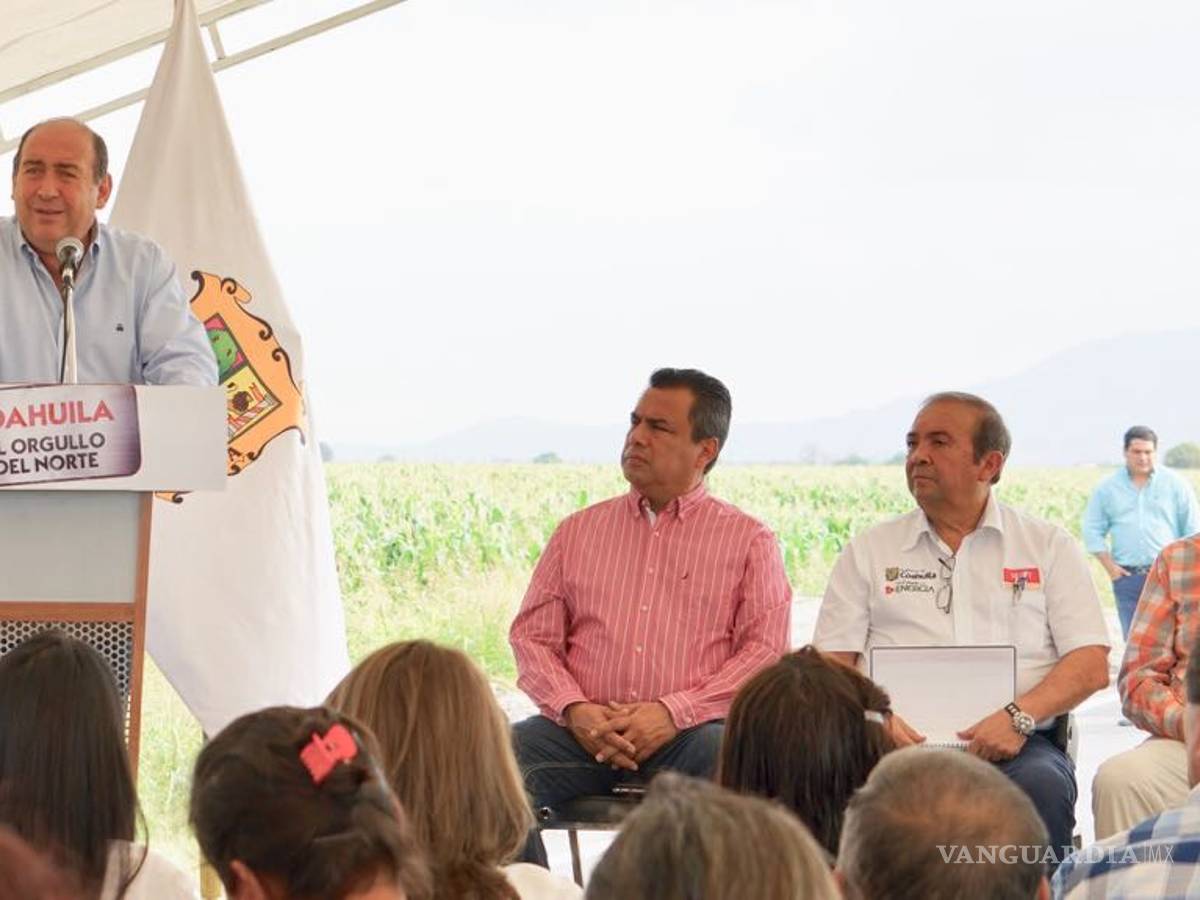 $!Inaugura gobernador en La Laguna carretera vecinal La Partida-Coyote