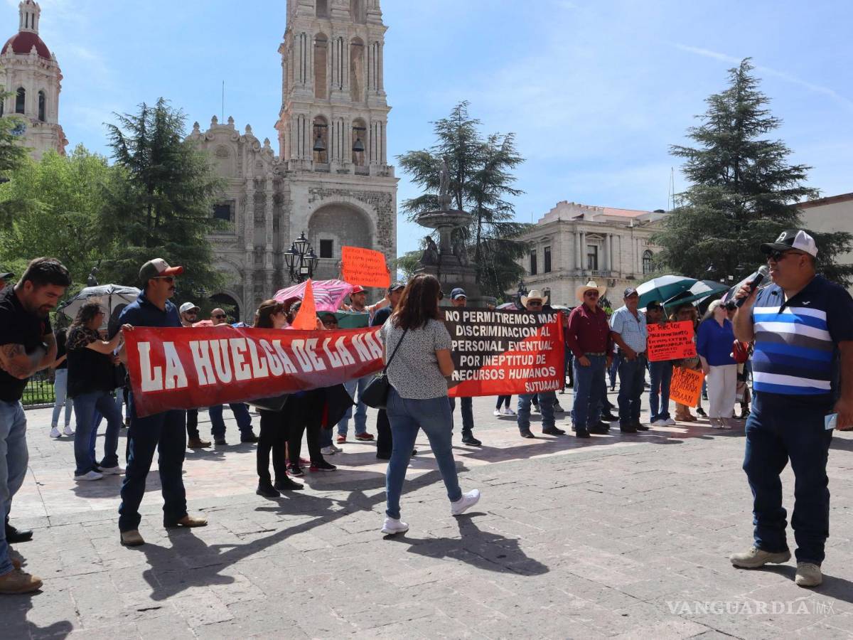 $!Trabajadores de la Universidad Autónoma Agraria Antonio Narro organizaron acciones ante la falta de avances en las negociaciones con la administración.