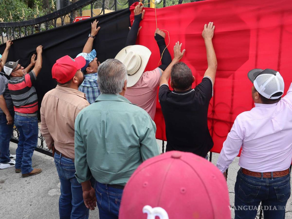 $!Los empleados sindicalizados acusaron que la institución no cumplió con lo planteado en el contrato.