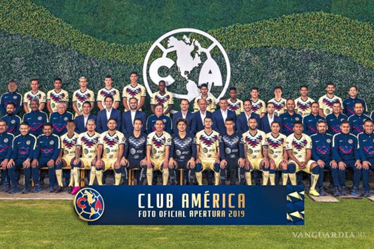 El impresionante Photoshop para colcoar a Giovani dos Santos en la foto oficial del América