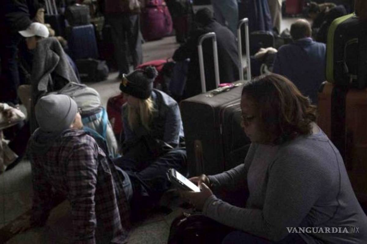 Se va la luz en aeropuerto de Atlanta por 11 horas (crónica del caos)