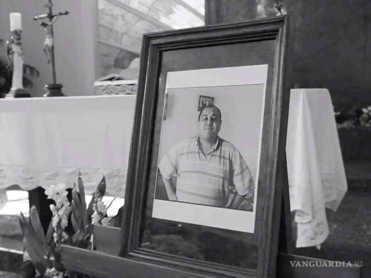 $!Dan el último adiós a Ricardo Salazar Pérez, mejor conocido como ‘El Apá’. Empresa transportista lamenta muerte de chofer en accidente vial de Los Chorros.