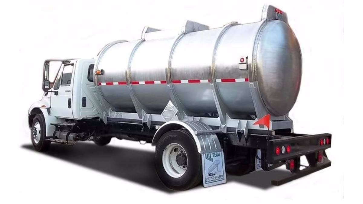 Tardarán en llegar los autotanques que México compró a EU: ANPACT