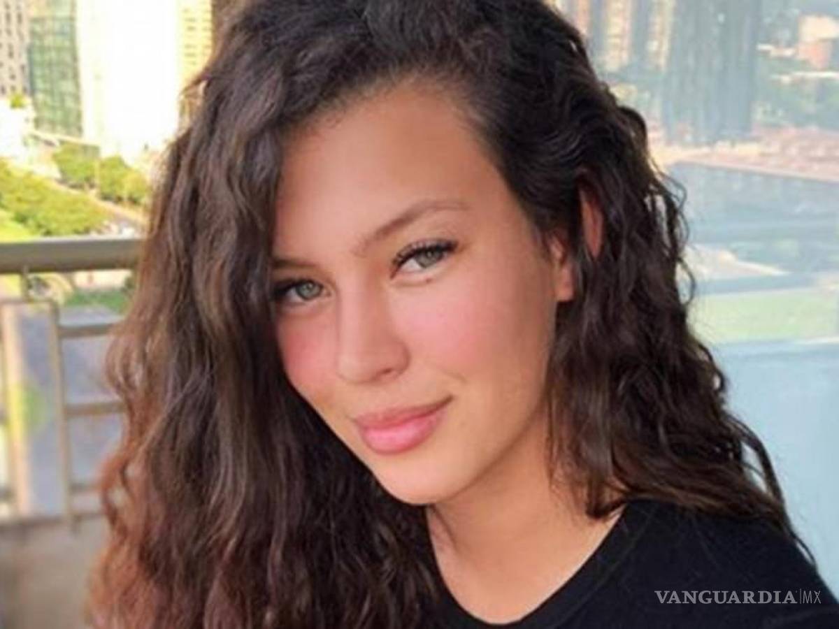 $!Michelle Carvalho es la modelo brasileña que le puso el mensaje a Piqué.