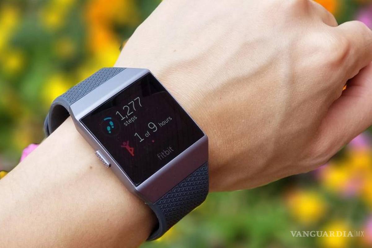 Fitbit retira más de un millón de relojes por reportes de quemaduras