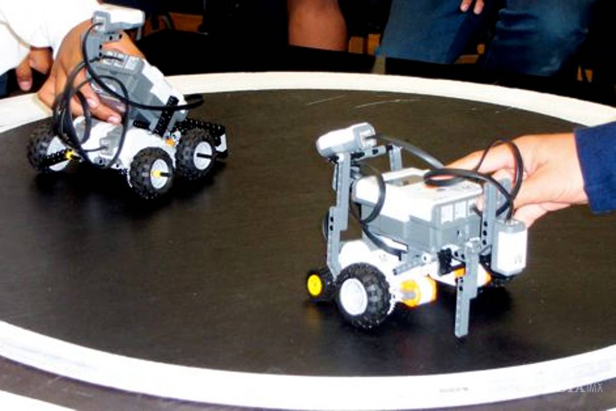 Competirán en Japón jóvenes de IPN en justa de sumo robótico