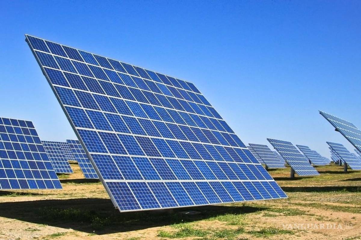 Proyectan para Saltillo Planta Solar de 1 millón 77 mil paneles