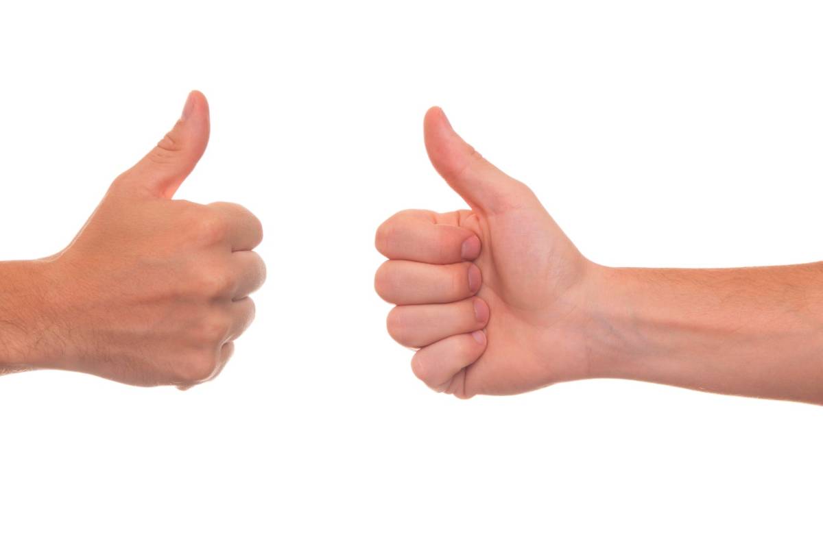 $!Con estos guantes las personas sordas podrán ponerle voz a su lenguaje de señas