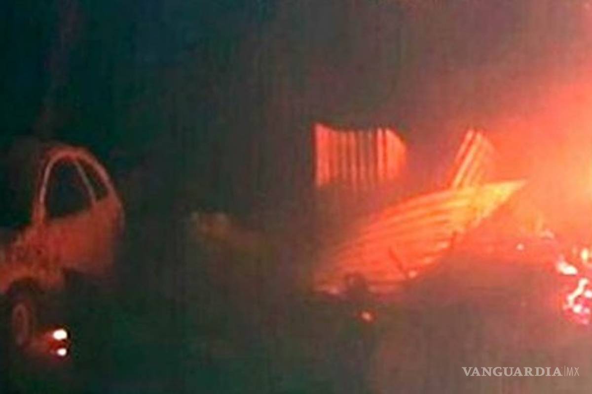 Comando armado invade pueblo de Chihuahua y deja a su paso casas y vehículos incendiados; reportan civiles desaparecidos