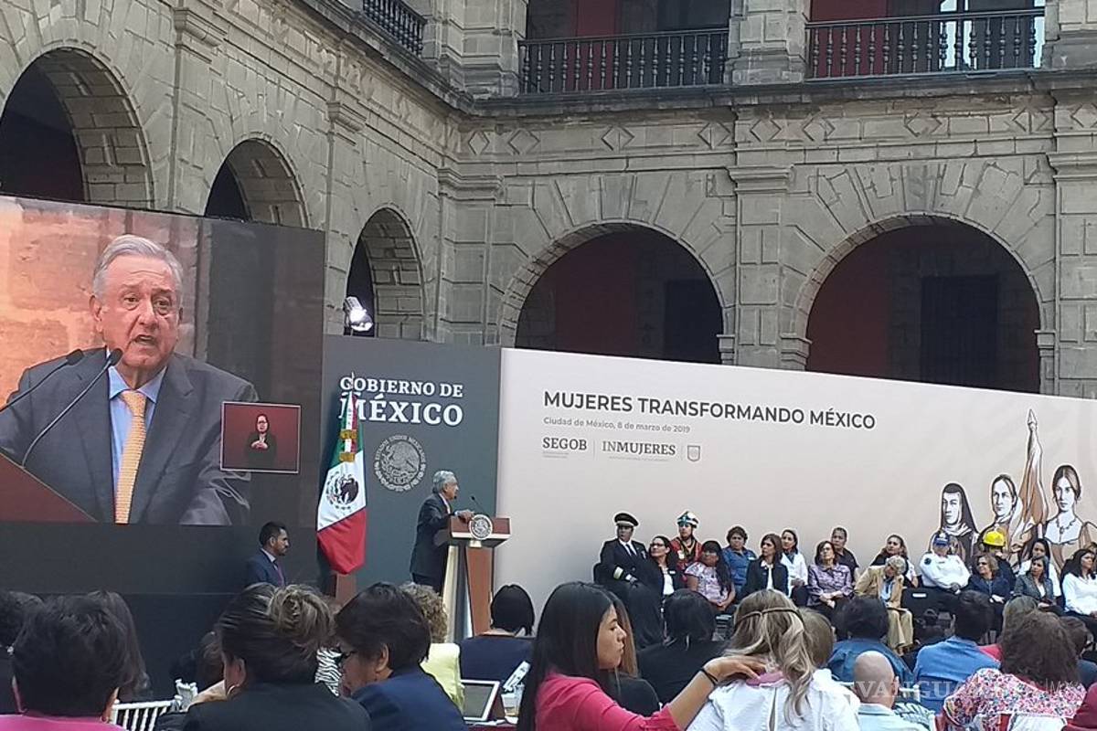 AMLO encabeza celebración por el Día Internacional de la Mujer