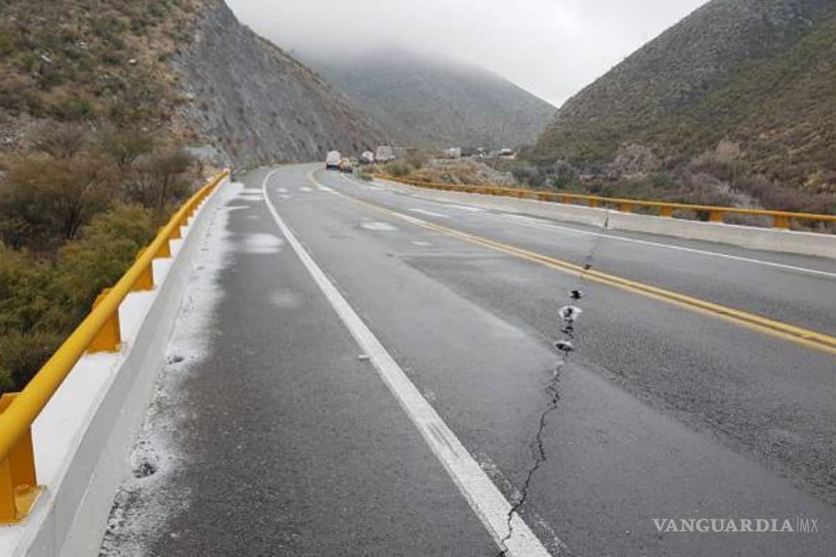 Grieta en Puente Cuatro de la carretera Saltillo Monclova no es de riesgo para automovilistas