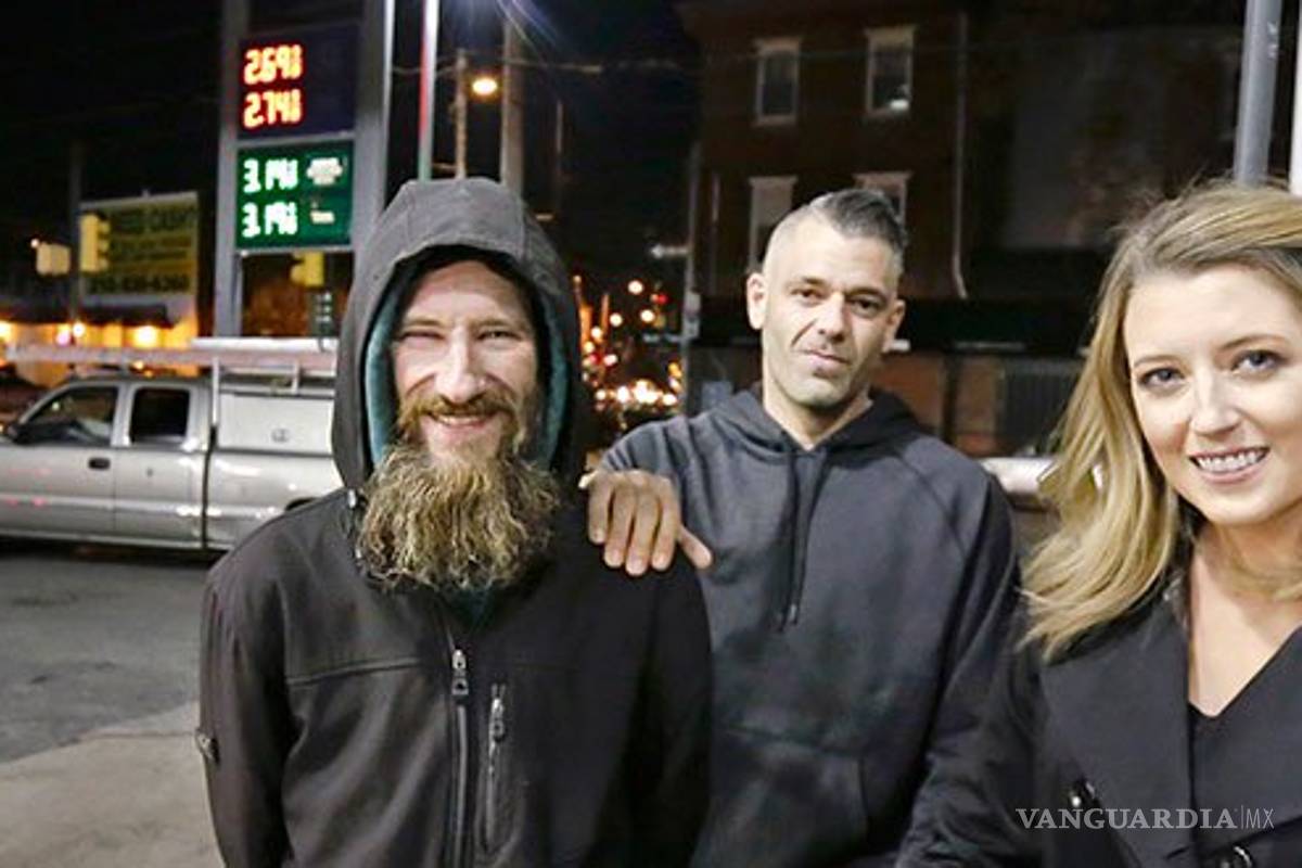 Una joven recauda 225 mil dólares para un desamparado que la ayudó