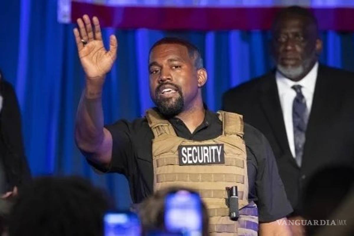 Kanye West da su primer discurso como candidato... con chaleco antibalas y polémicas
