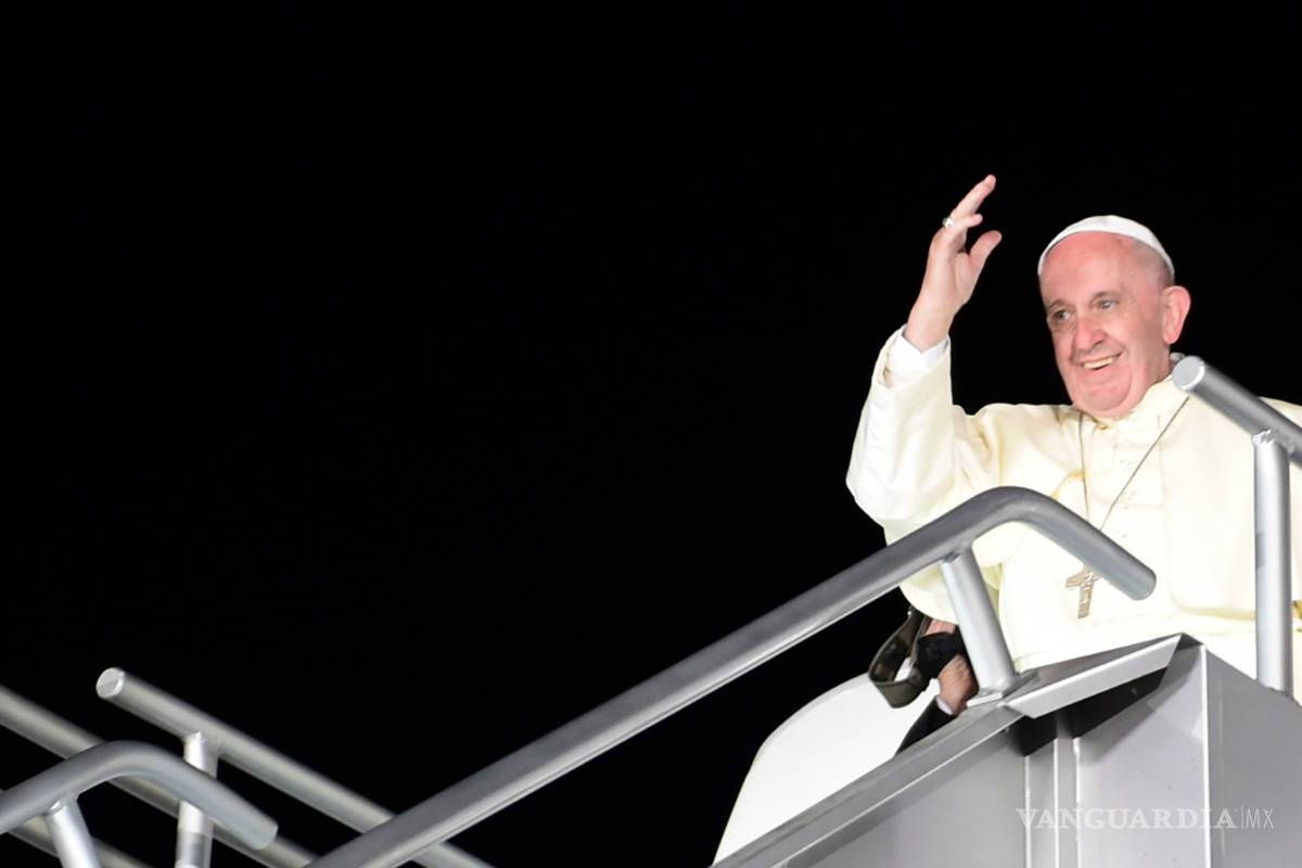 Papa aboga por aceptar migrantes como muestra de hermandad