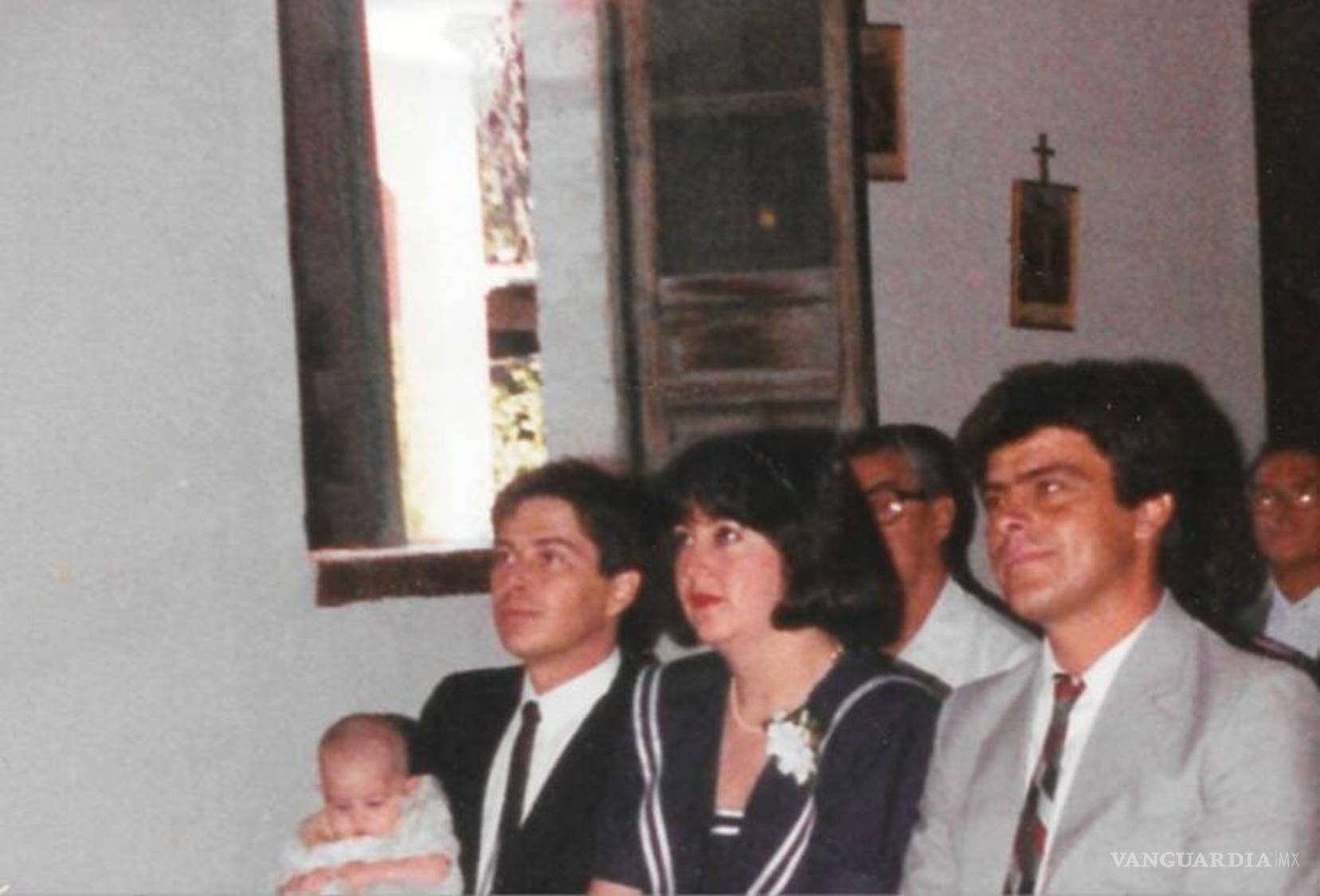 $!Un momento de reflexión en la capilla, un lugar de encuentro espiritual.