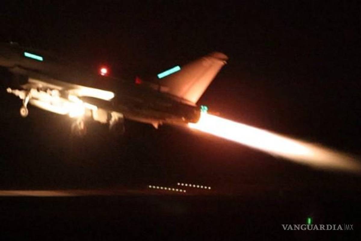 Reino Unido y EU lanzan ataques contra militantes hutíes en Yemen