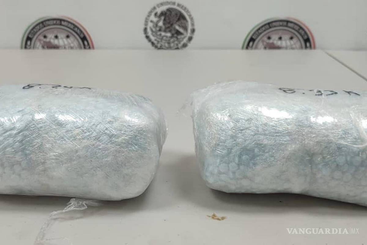 Detienen a hombre que transportaba más de 16 mil pastillas de fentanilo en Monterrey, Nuevo León