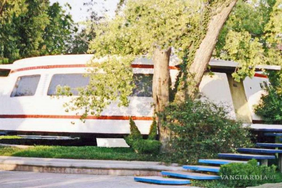 $!La icónica casa de la Colonia Doctores llama la atención por su diseño y la forma sustentable que mantiene.