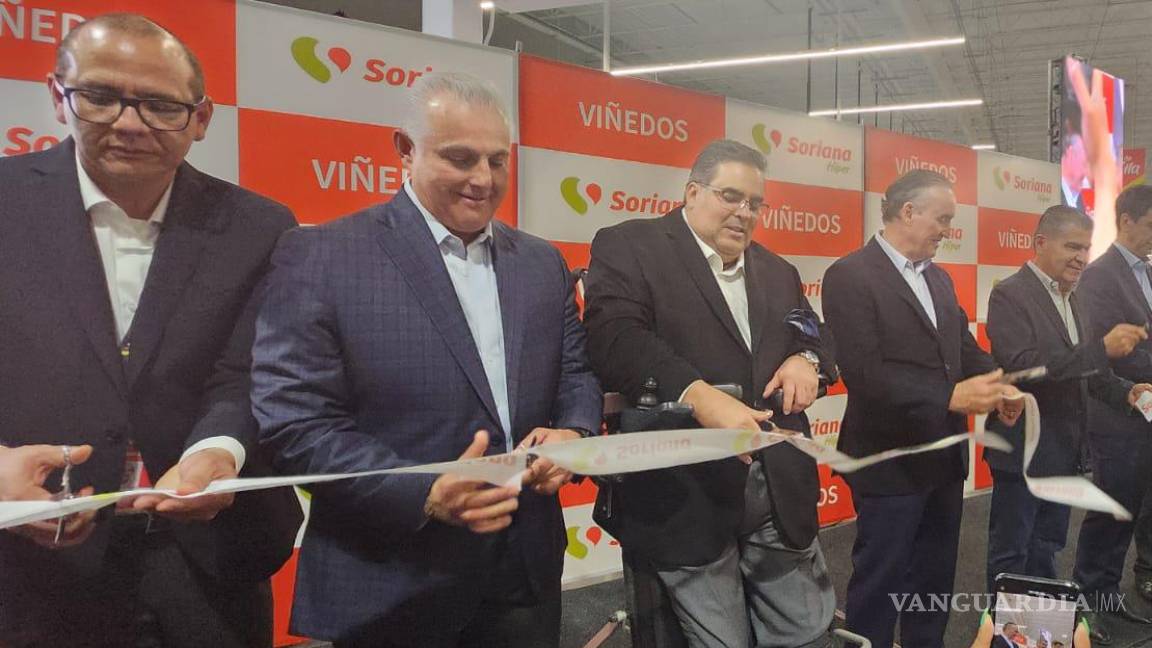 Inauguran Gobernador y Alcalde de Torreón, Soriana Híper Viñedos