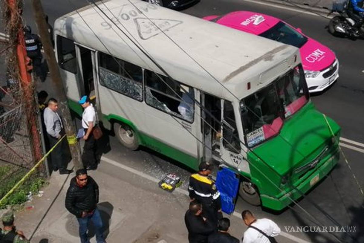 Pasajero enfrenta a asaltante en Iztapalapa, lo desarma y lo mata con su propia pistola