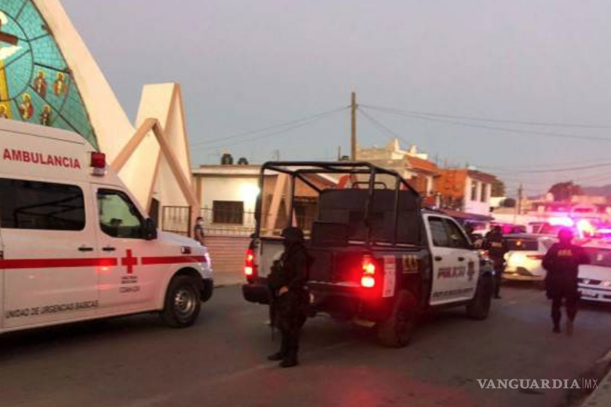 ‘Mi esposo estaba pintando la iglesia cuando le dispararon’: esposa de uno de los heridos de balacera en parroquia de Saltillo