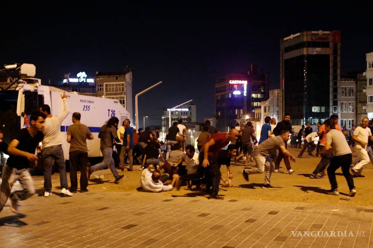 $!265 muertos, entre ellos 104 golpistas, el saldo del fallido golpe de estado en Turquía