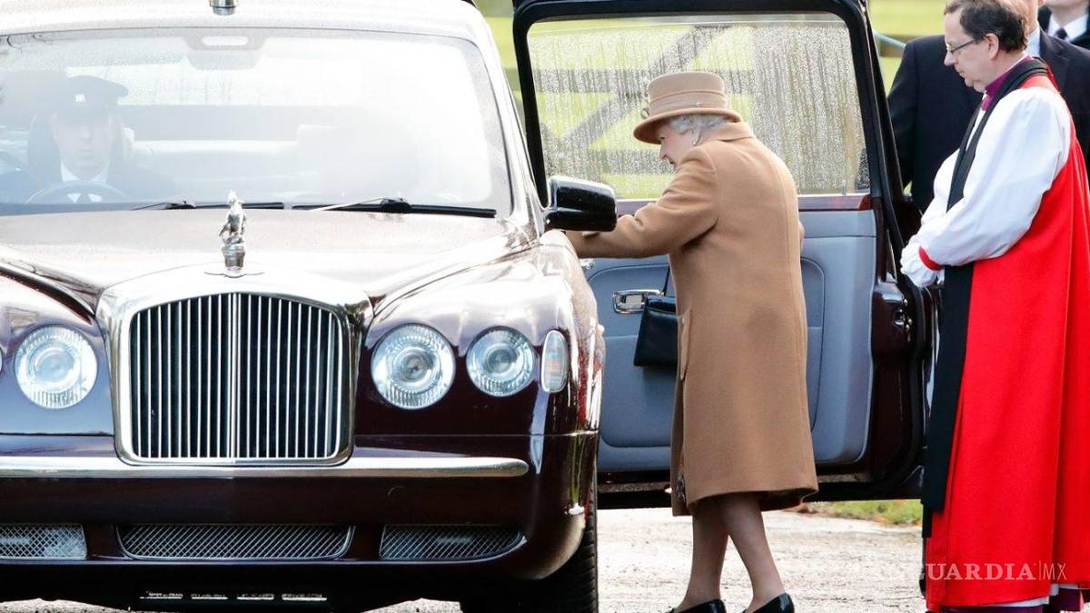 La reina Isabel II y su gusto por los autos; tenía su favorito