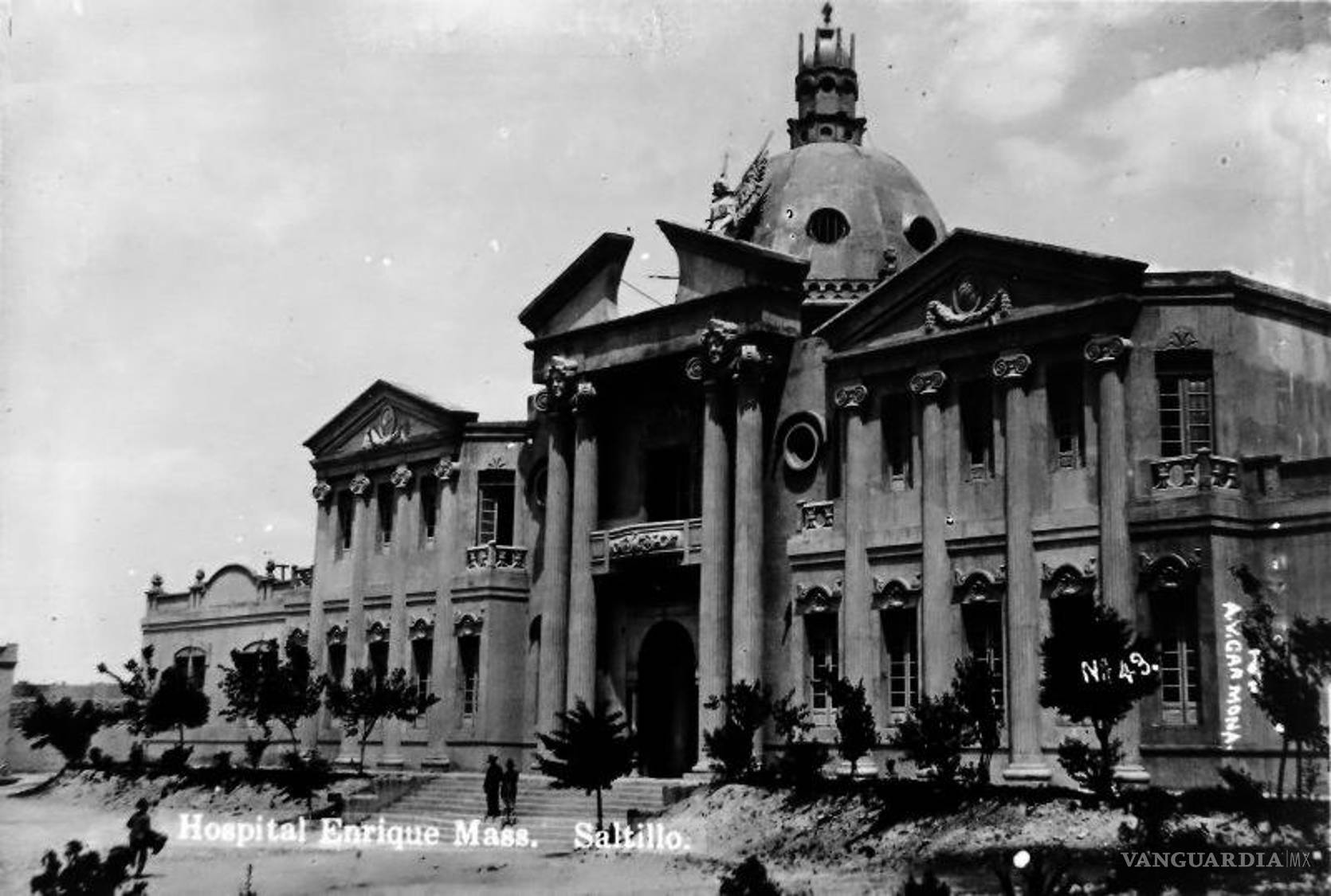 $!Hospital San Vicente Paul, un sueño de Maas por cumplir con la salud de los saltillenses. Inmueble desaparecido, derrumbado por gente inconsciente a finales de los años sesenta del siglo XX.