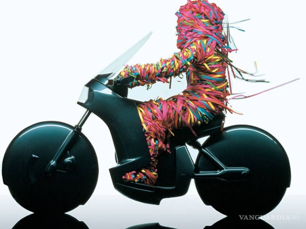 $!6 ejemplos de cuando una marca de coches se mete en el mundo de las motos